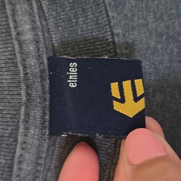 Etnies Vintage Skater Shirt Size Medium - Picture 5 of 6